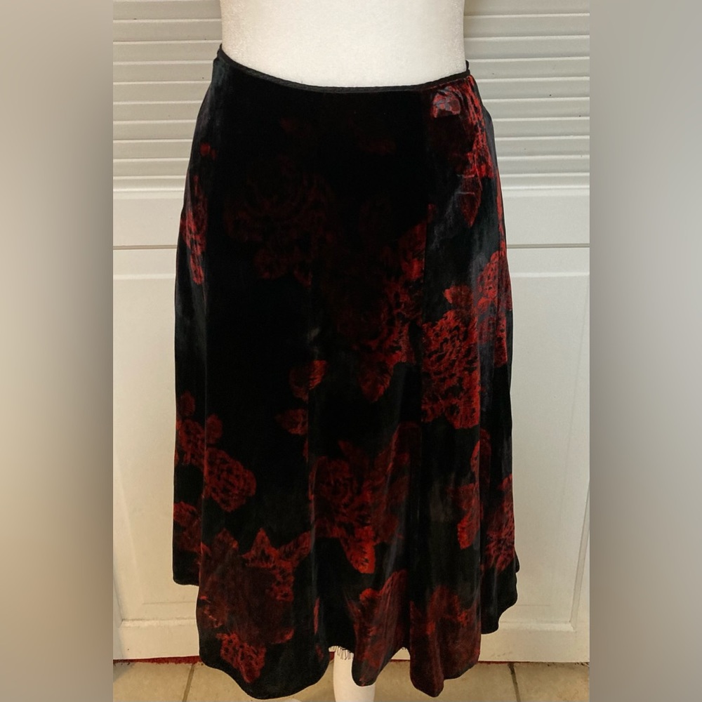 NWT Reba Black & Red Midi Skirt Size 16 - Picture 3 of 9